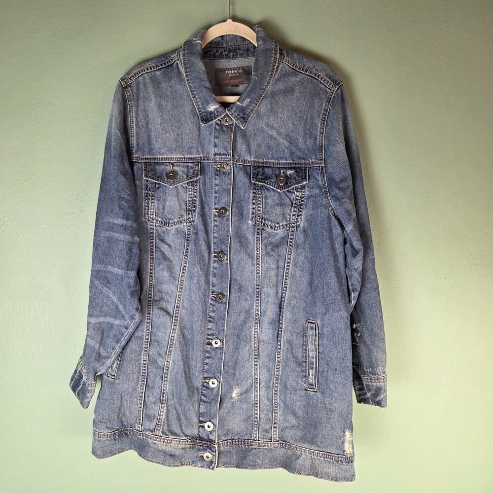 Torrid Womens 3X Medium Wash Longline Denim Jean Jacket Distressed Pockets